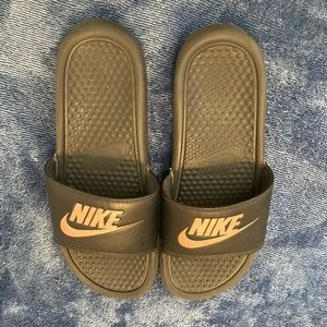 Nike slides